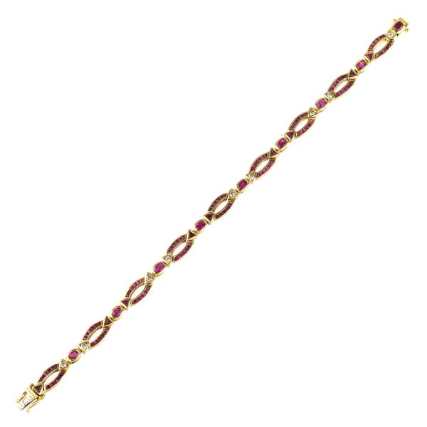RUBY AND DIAMOND CHAIN BRACELET IN 18KT YELLOW GOLD