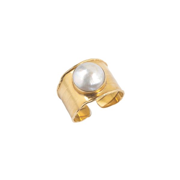 MABE PEARL RING IN 18KT YELLOW GOLD