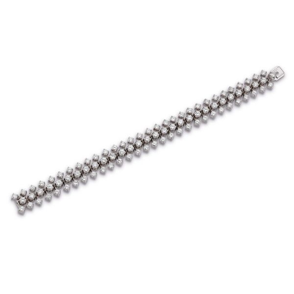 



THREE-ROW DIAMOND BRACELET