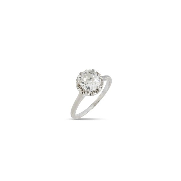 SOLITAIRE DIAMOND RING IN 18KT WHITE GOLD