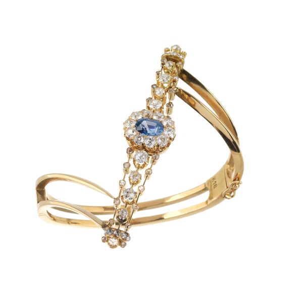 SAPPHIRE AND DIAMOND BANGLE IN 18KT YELLOW GOLD