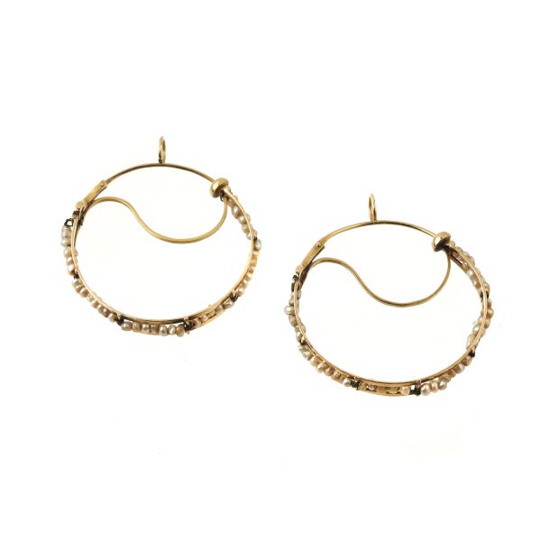 



HOOPE EARRINGS IN 18KT YELLOW GOLD WITH MICRO BEADS 