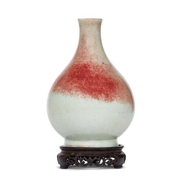 



VASO IN PORCELLANA CON COPERTA FLAMBE, CINA, DINASTIA QING, SEC. XIX