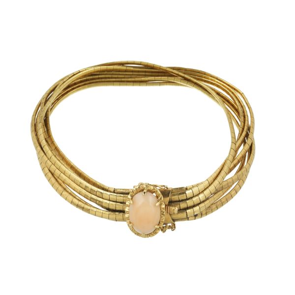 ROSE CORAL BRACELET IN 18KT YELLOW GOLD