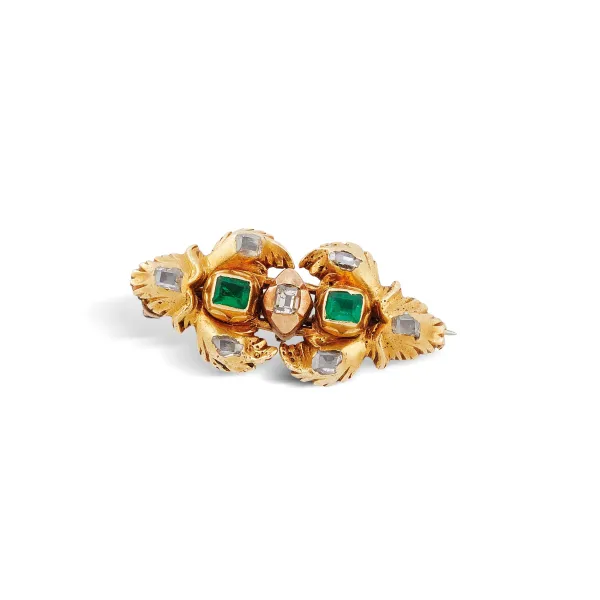 



SMALL EMERALD AND DIAMOND BROOCH IN 14KT GOLD