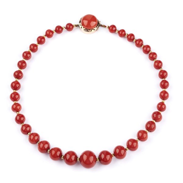 



CORAL NECKLACE IN 14KT GOLD