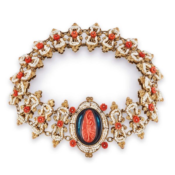 



GIROCOLLO AD AMPIA FASCIA CON CORALLO E MICROPERLE