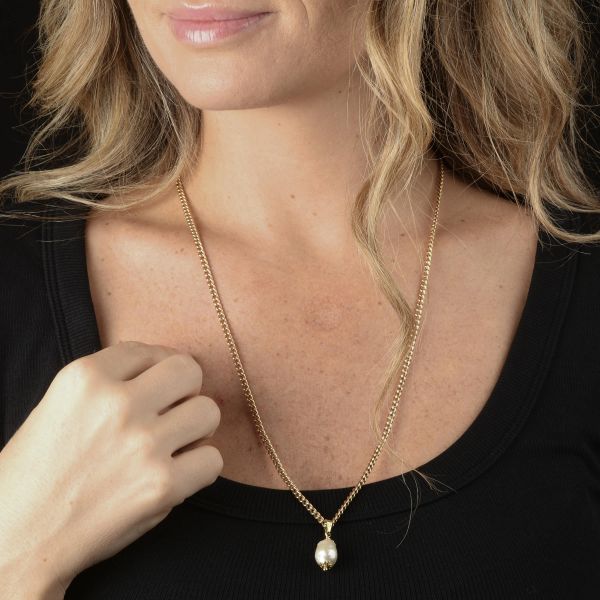 COLLANA A CATENINA CON PERLA PENDENTE