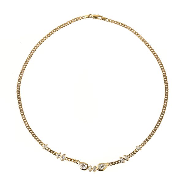 



COLLANA A CATENA CON DIAMANTI