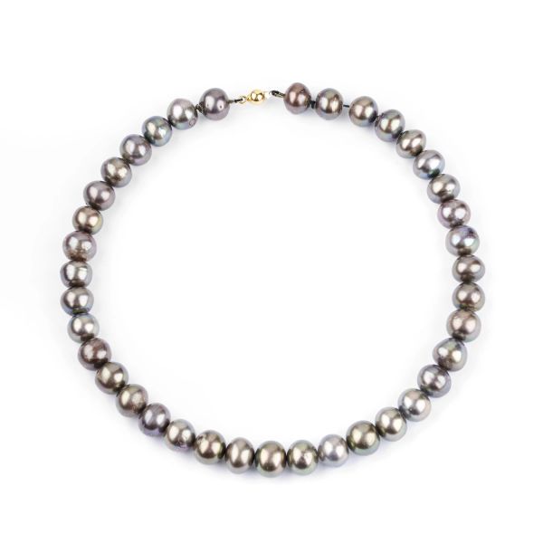 



GREY PEARL NECKLACE 