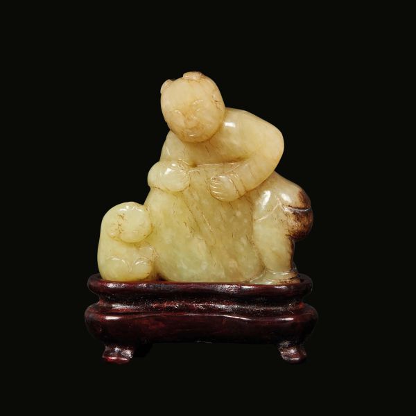 



FIGURA DI BAMBINO SU ANIMALE MITOLOGICO IN GIADA, CINA, DINASTIA QING, SEC. XIX