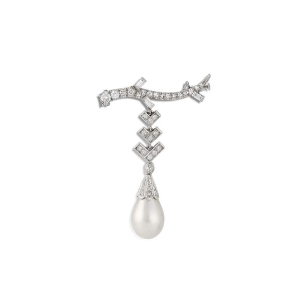 



NATURAL PEARL AND DIAMOND BROOCH IN PLATINUM