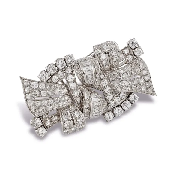 



DOUBLE CLIP BROOCH WITH DIAMONDS