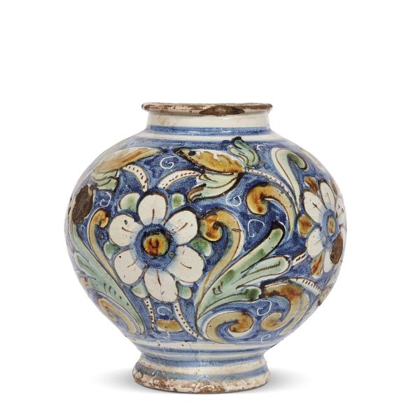 A BULBOUS JAR, CALTAGIRONE, 18TH CENTURY