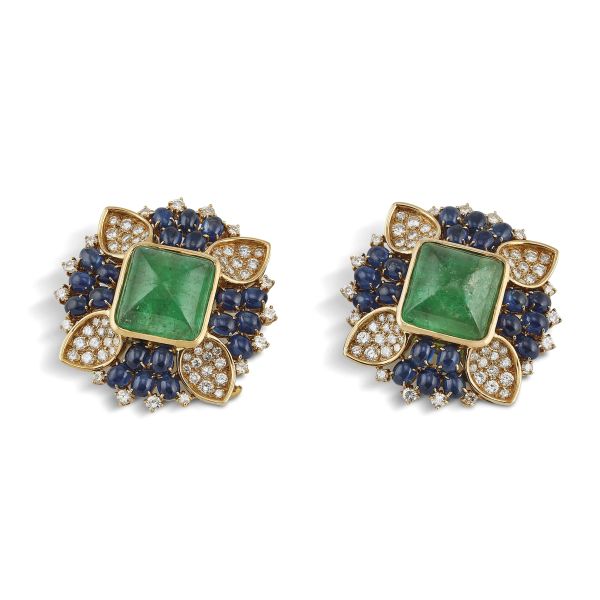 FLOWER-SHAPED MULTI GEM PAIR OF BROOCHES IN 18KT YELLOW GOLD