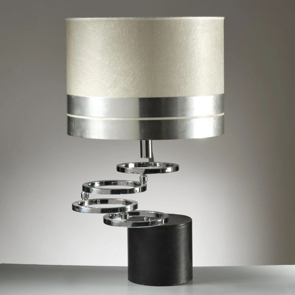 



LAMPADA DA TAVOLO 