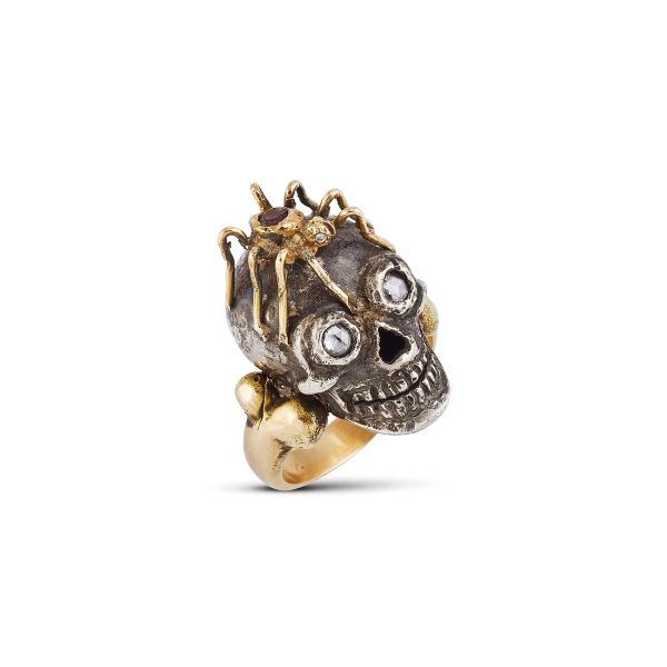 Codognato - 



CODOGNATO &quot;SKULL&quot; RING IN 18KT YELLOW GOLD AND SILVER