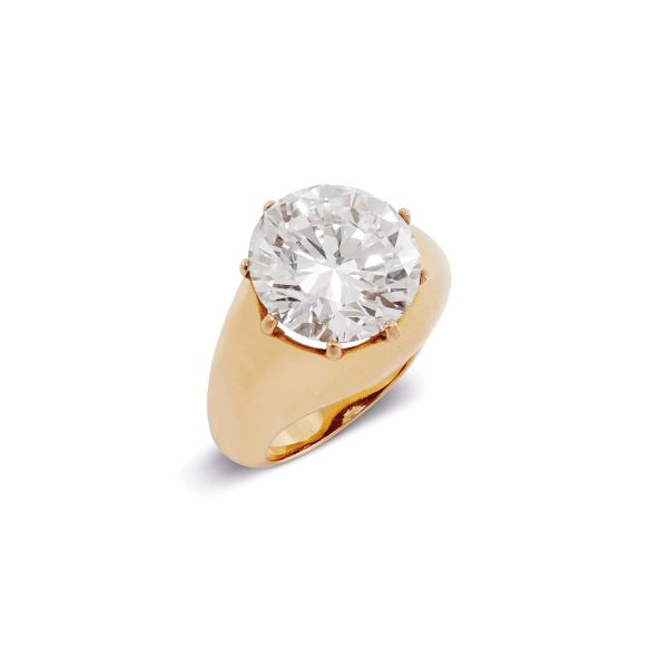 DIAMOND RING IN 18KT YELLOW GOLD
