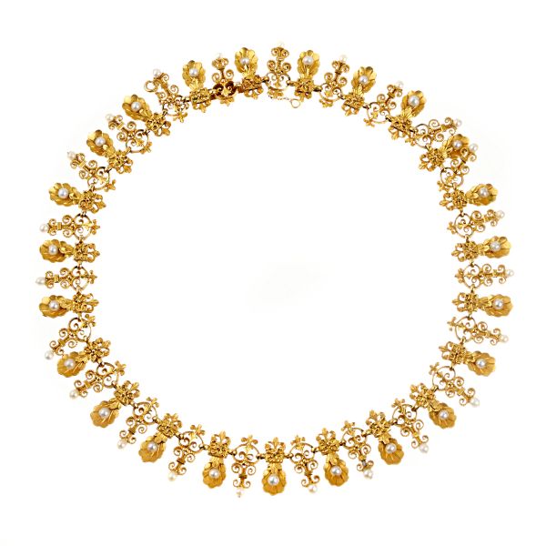 PEARL WREATH NECKLACE IN 18KT YELLOW GOLD 