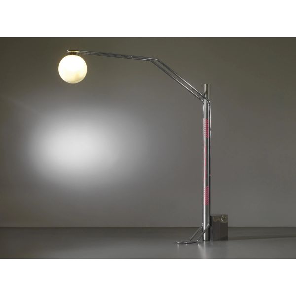 FLOOR LAMP, CHROMED METAL STRUCTURE, GLASS LIGHTSCREEN