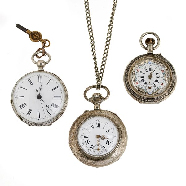 



TRE OROLOGI DA TASCA IN ARGENTO E METALLO
