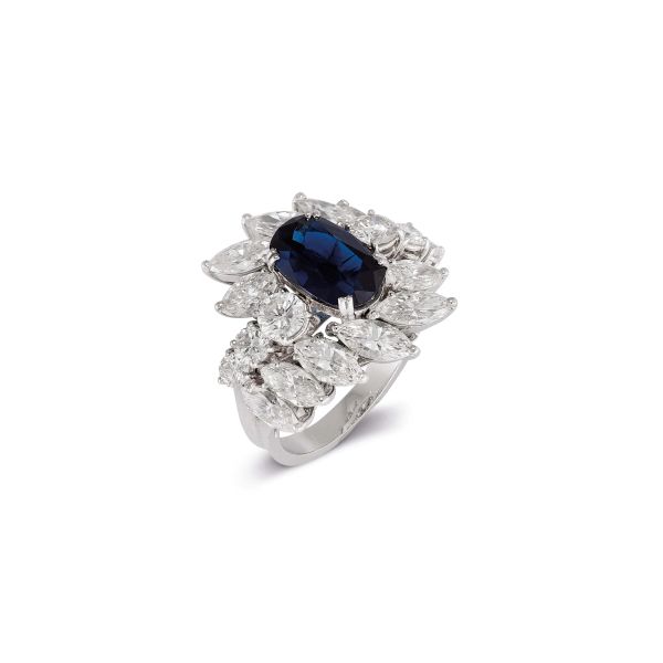 



SAPPHIRE AND DIAMOND RING IN 18KT WHITE GOLD