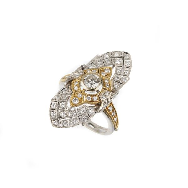 



DIAMOND RING IN 18KT TWO TONE GOLD