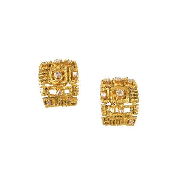 



DIAMOND CLIP EARRINGS IN 18KT YELLOW GOLD