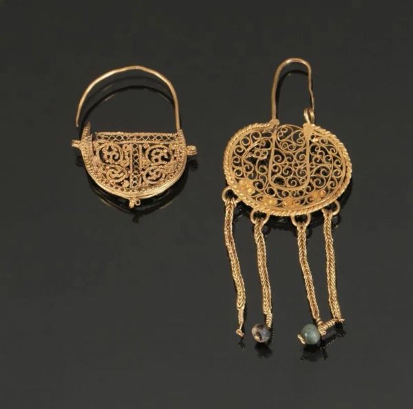  Due orecchini bizantini 