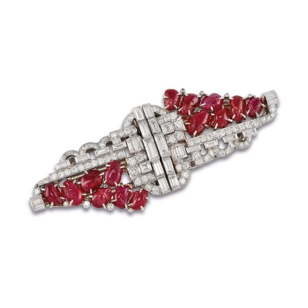 



RUBY AND DIAMOND BROOCH IN PLATINUM