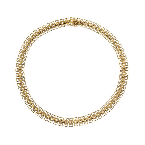 COLLIER