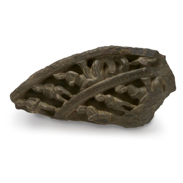 



A STONE FRAGMENT WITH RELIEF FIGURES, GANDHARA, 2TH-3TH CENTURY