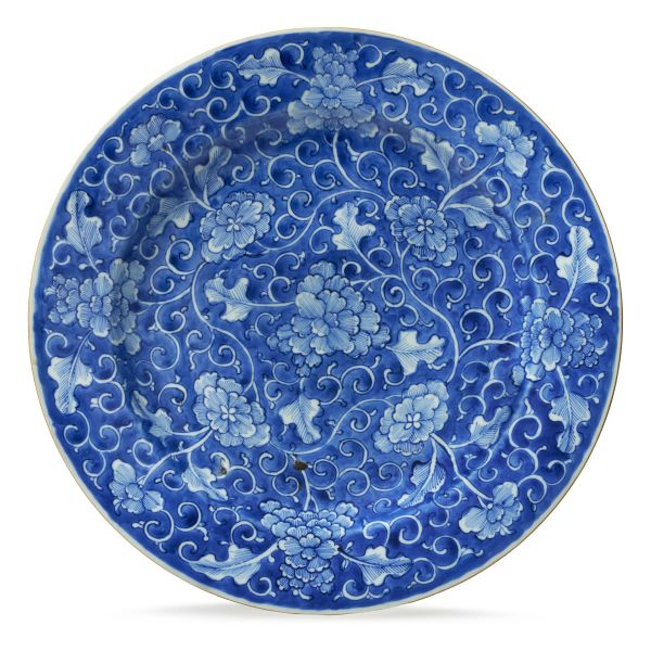



A BLUE AND WHITE PORCELAIN PLATE, CHINA, QING DYNASTY, 18TH CENTURY