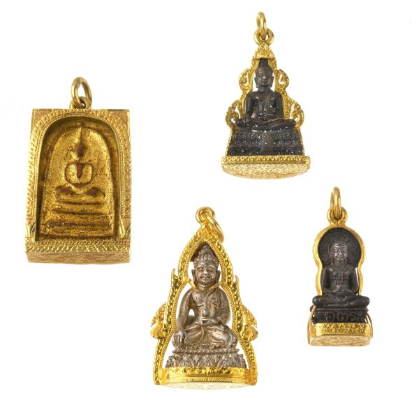



FOUR BUDDHA PENDANTS IN 18KT YELLOW GOLD AND METAL