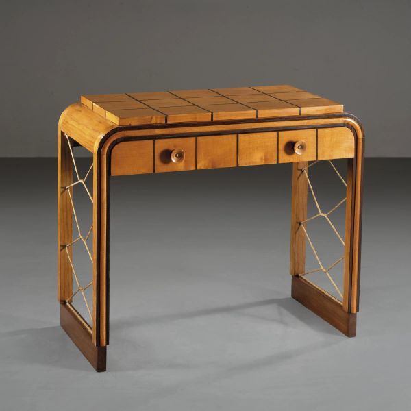 



WOODEN CONSOLLE, ROPE DETAILS 