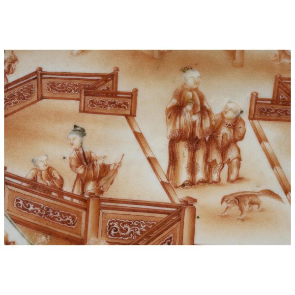 AN OVAL PORCELAIN PLAQUE, CHINA, QING DYNASTY, QIANLONG PERIOD