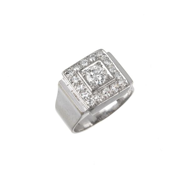 CHEVALIER DIAMOND RING IN 18KT WHITE GOLD