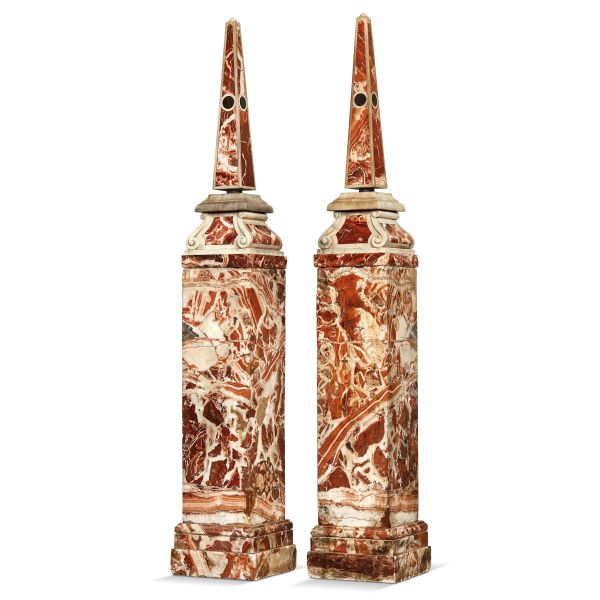 



A PAIR OF OBELISKS, 18TH CENTURY