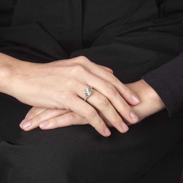 ANELLO SOLITARIO CON DIAMANTE