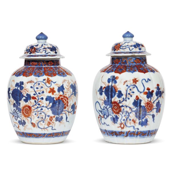 TWO VASES, CHINA, QING DYNASTY, 18TH-19TH CENTURIES