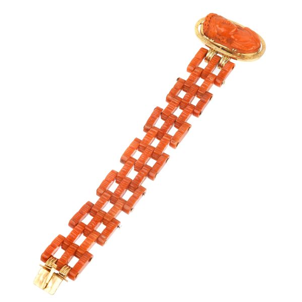 



CORAL BAND BRACELET IN 18KT YELLOW GOLD