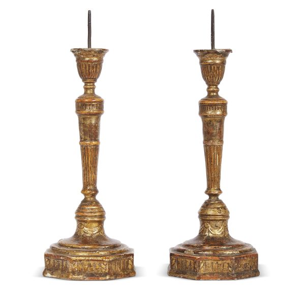 A PAIR OF VENETIAN CANDLESTICKS, SECOND HALF 18TH CENTURY