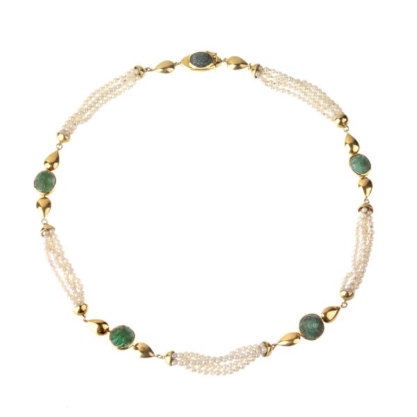 



PEARL AND EMERALD NECKLACE IN 18KT YELLOW GOLD