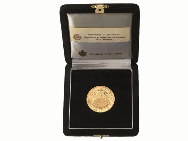 San Marino, moneta da 10 scudi in oro, 1978, gr 30, 917/1000, entro scatoletta originale