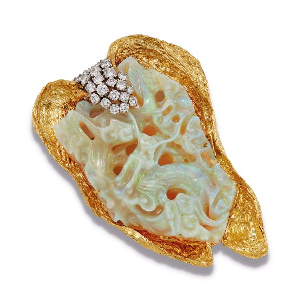 



SPILLA CON OPALE E DIAMANTI