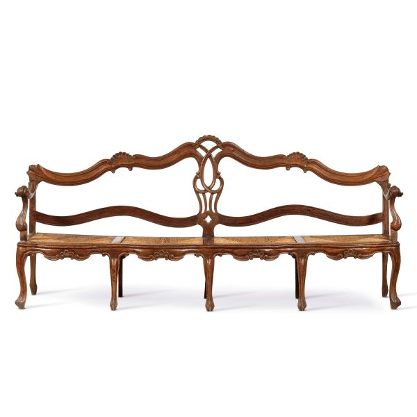 



A VENETIAN SOFA, 18TH CENTURY