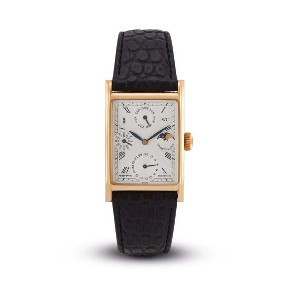 



IWC NOVECENTO PERPETUAL CALENDAR MOON PHASE YELLOW GOLD WRISTWATCH N.1XX/125