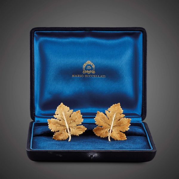 BUCCELLATI PAIO DI ORECCHINI A FOGLIA