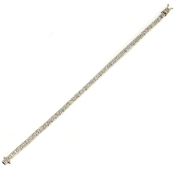 



DIAMOND TENNIS BRACELET IN 18KT WHITE GOLD