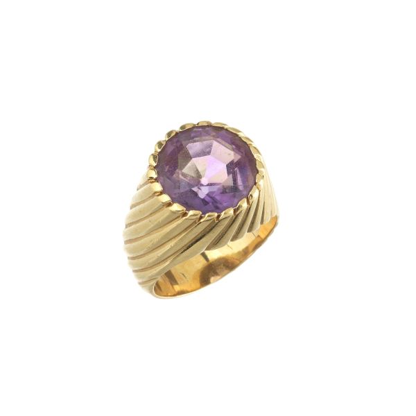 CHEVALIER AMETHYST RING IN 18KT YELLOW GOLD